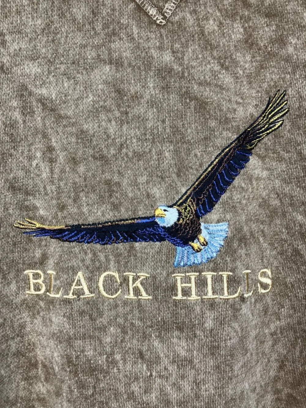 Vintage McIntosh & Seymour Black Hills Eagle Embroidered Sweatshirt Men's Large